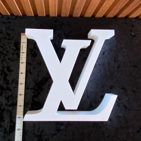 Rare Large 8.5" White LV Art Decor - Picture 6 of 6
